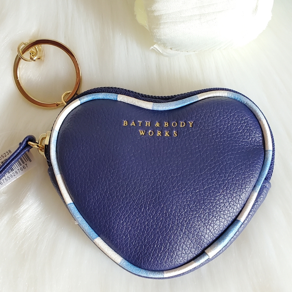 1 Availableā¤ļøBath and body works Coin Wallet/keychain - Picture 1 of 5